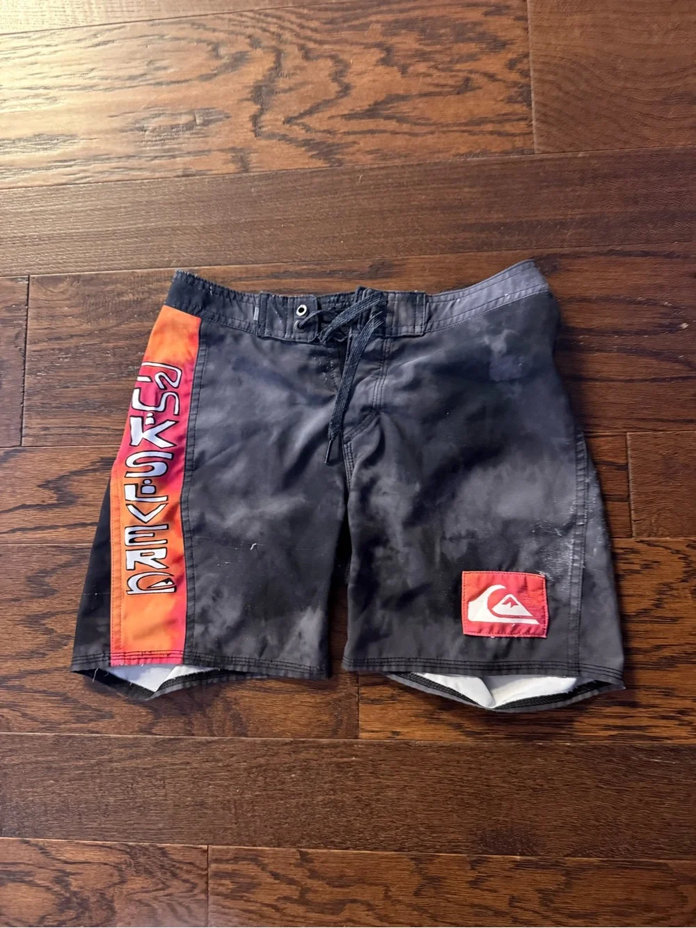 Quiksilver boys  gray Black & Red  Athletic Board shorts size 10 classic style